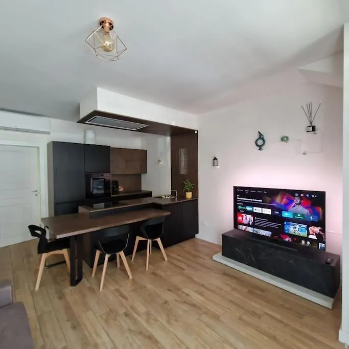 Luigi'S Apartament Firenze Careggi Rifredi E Posto Auto