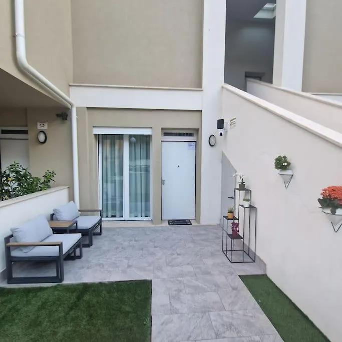 Luigi'S Apartament Firenze Careggi Rifredi E Posto Auto فلورنس
